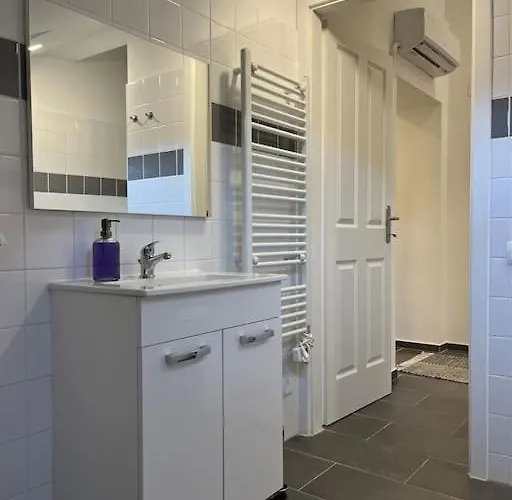 Dreamy & Cozy With Air Condition *