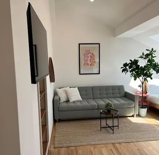 شقة Dreamy & Cozy With Air Condition